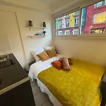 Little Parisian Hideaway For Two - Smart City Base